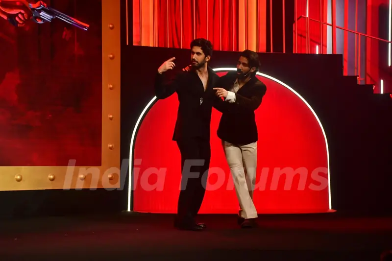 Shah Rukh Khan, Aryan Khan, Bobby Deol, Gauri Khan and others attend The Ba***ds of Bollywood preview launch
