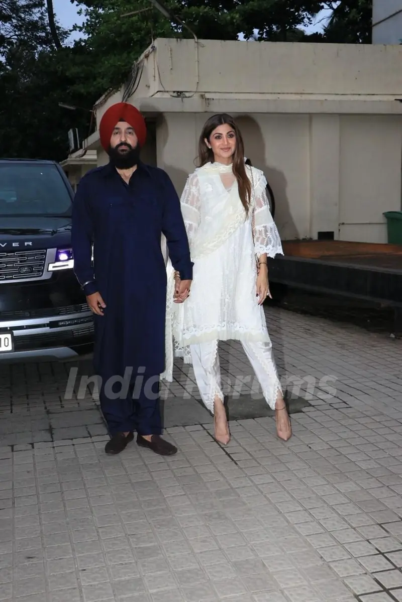 Shilpa Shetty and Raj Kundra grace the special screening of Mehar