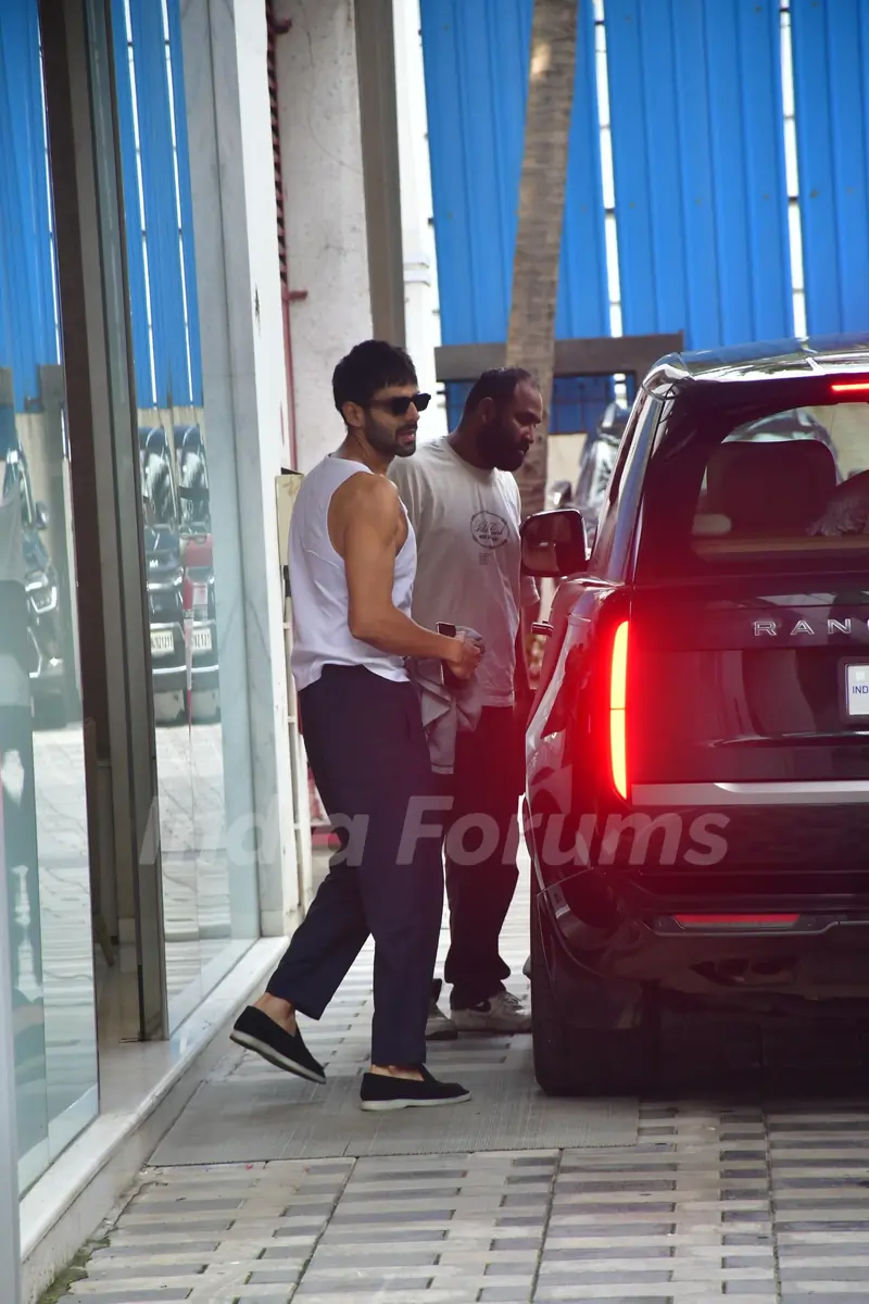 Kartik Aaryan  spotted at t-series office in Andheri