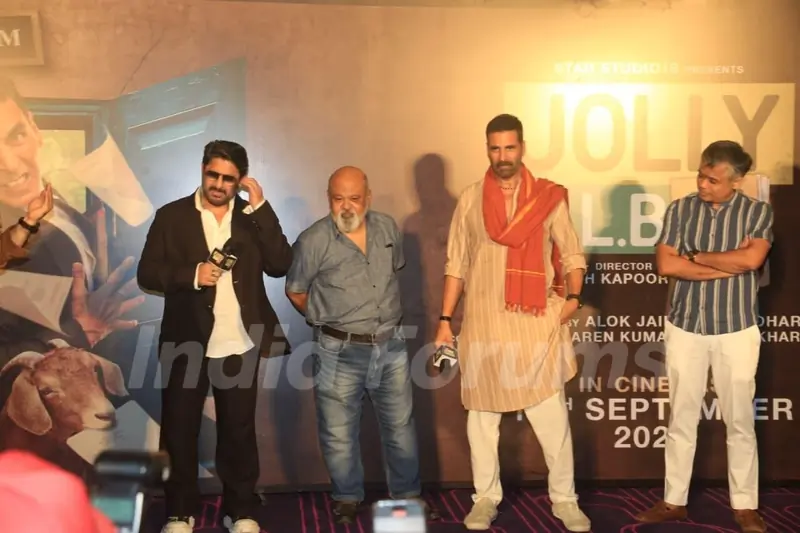 Akshay Kumar, Saurabh Shukla and Arshad Warsi grace the trailer launch of Jolly LLB 3