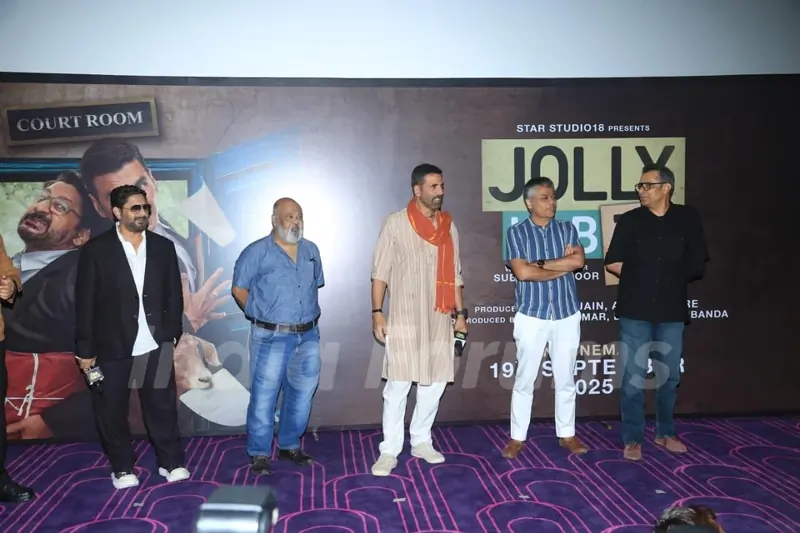 Akshay Kumar, Saurabh Shukla and Arshad Warsi grace the trailer launch of Jolly LLB 3