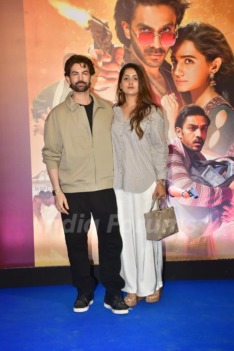 Neil Nitin Mukesh  grace at the premiere of Jolly LLB 3