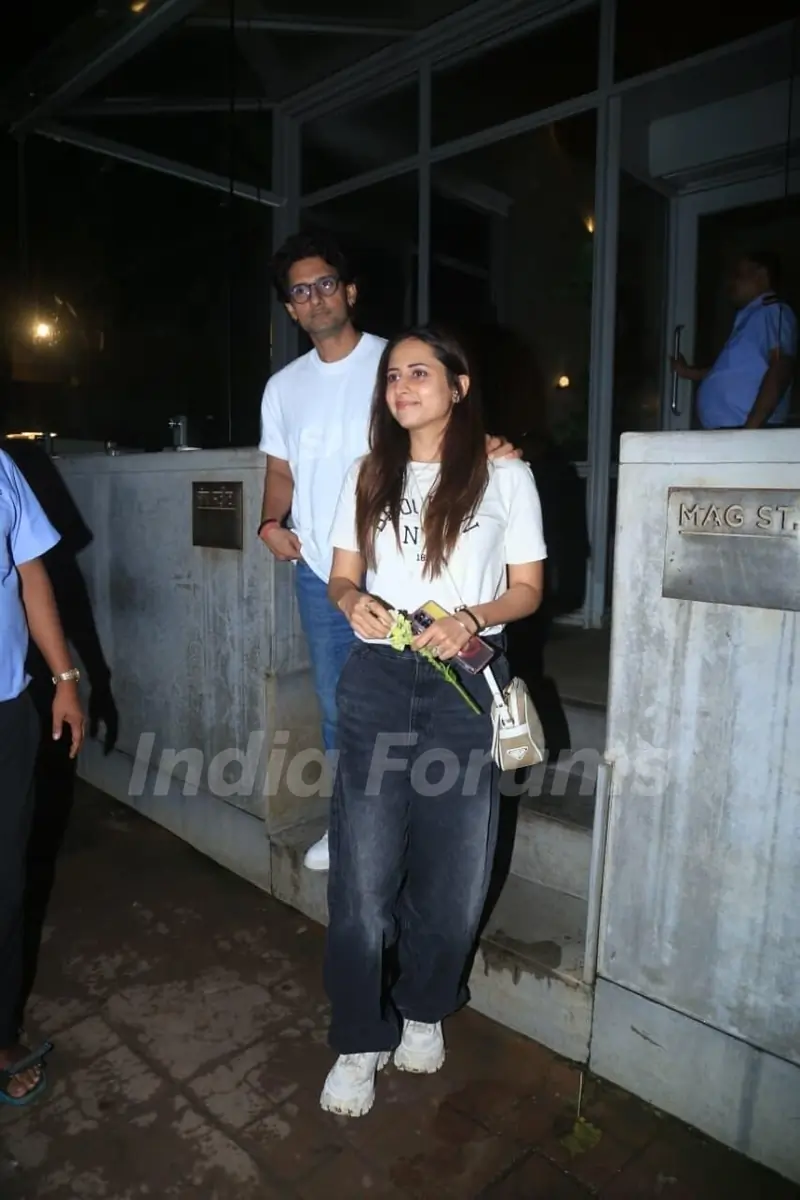 Sargun Mehta and Ravi Dubey  snapped in Bandra