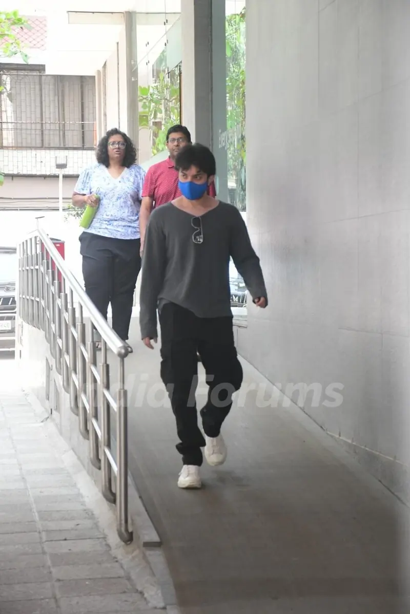 Nirvaan Khan  spotted at Hinduja Hospital
