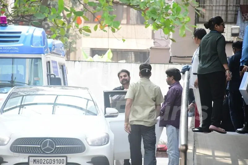 Arbaaz Khan spotted leaving from the hospital