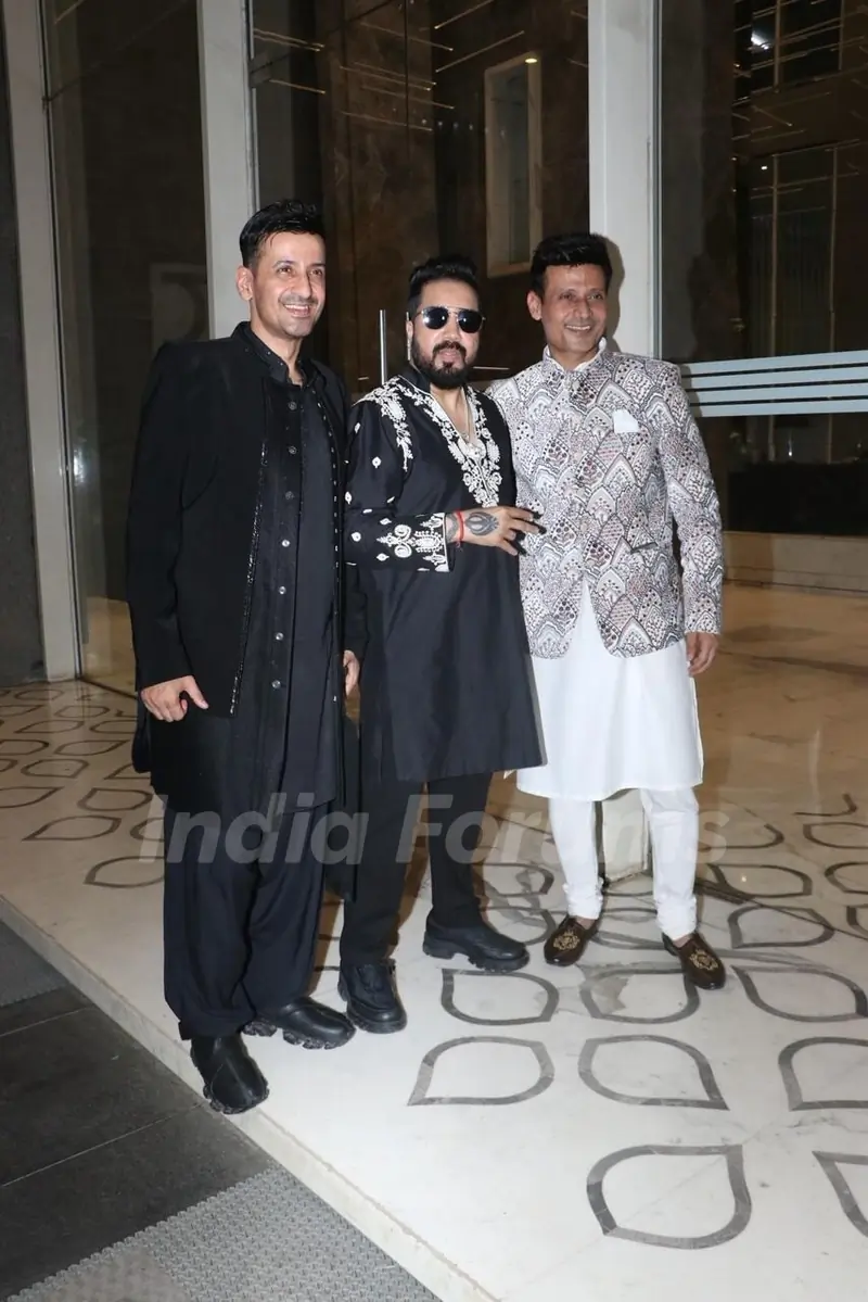 Harmeet Singh and Manmeet Singh snapped attending Mika Singh’s Diwali party
