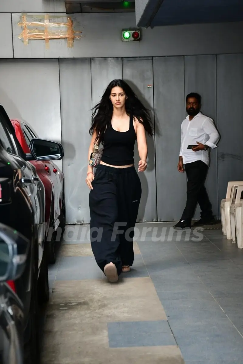 Disha Patani spotted outside the clinic in Bandra