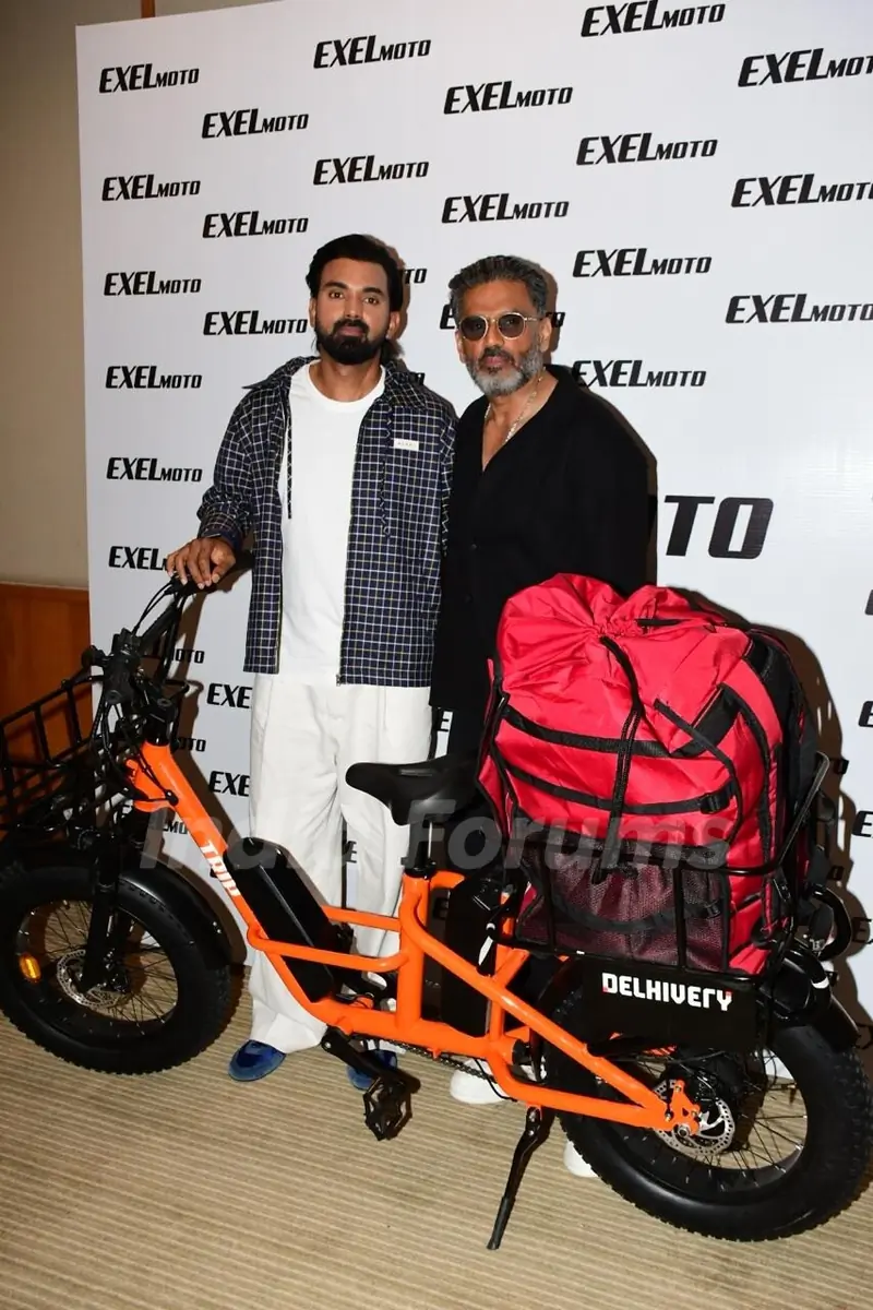 Suniel Shetty and KL Rahul spotted for a press conference