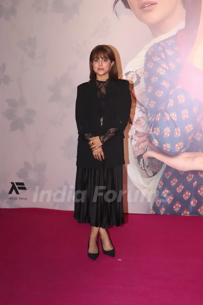 Hina Khan grace the special screening of Ikk Kudi