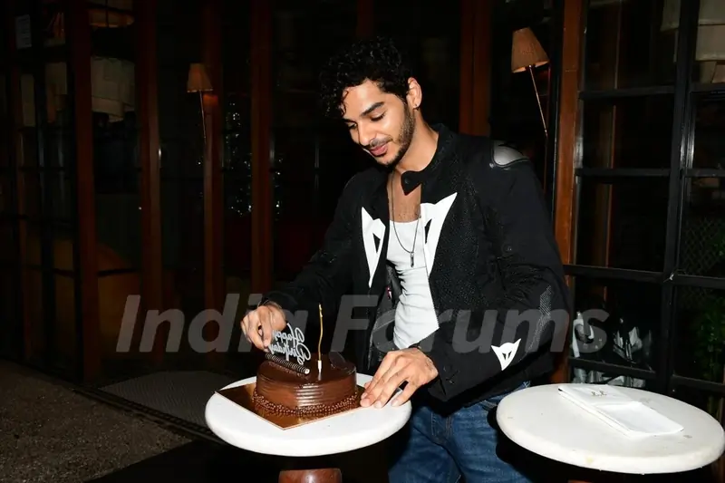 Ishaan Khatter  snapped celebrating his birthday at Gigi Bandra
