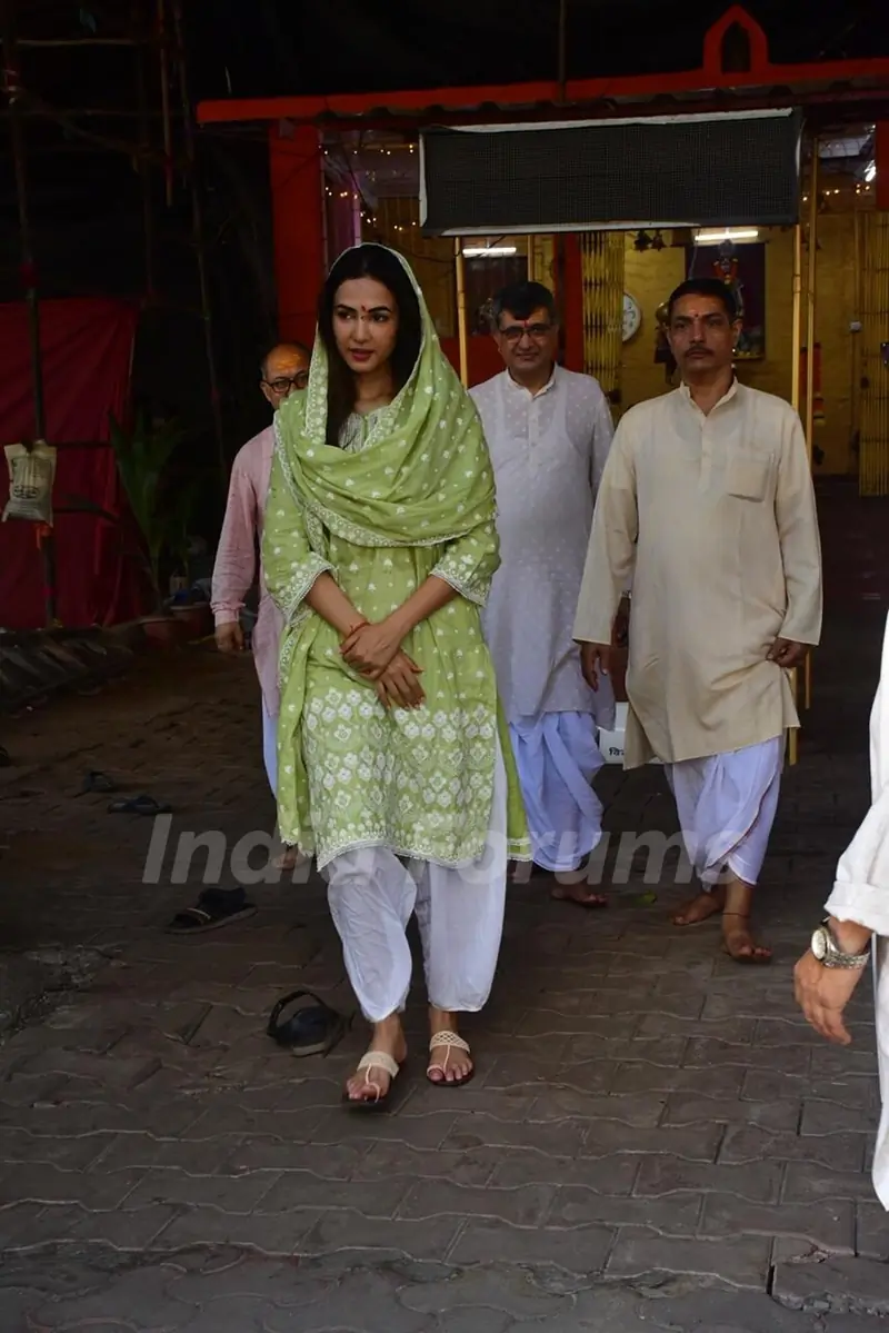 Sonal Chauhan snapped in andheri