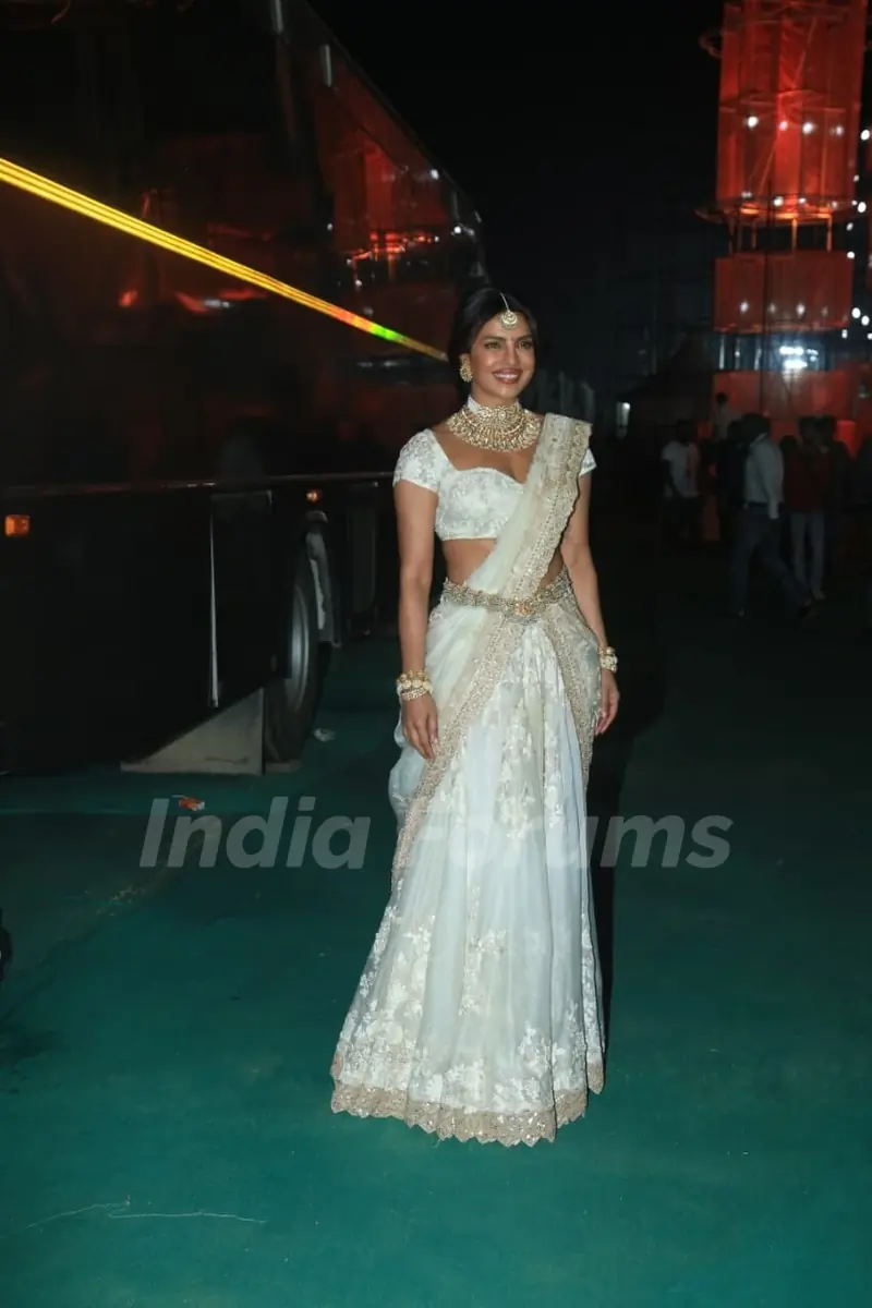 Priyanka Chopra graces the grand ‘Varanasi’ event