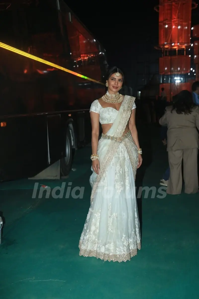 Priyanka Chopra graces the grand ‘Varanasi’ event