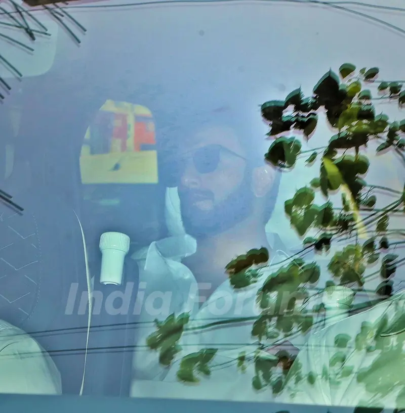 Ranveer Singh snapped attending late Dharmendra’s last rites