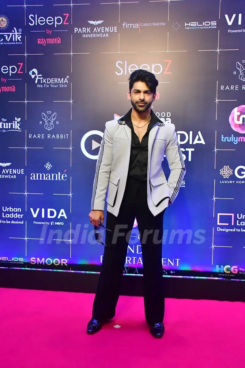 Taha Shah Badussha snapped at the Bollywood Hungama OTT India Fest – Day 1