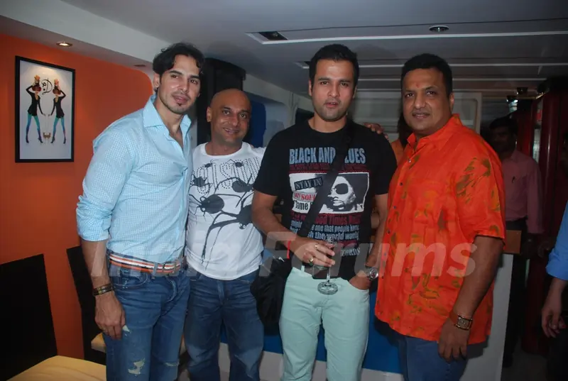 &quot;Dino Morea''s Crepe Station&quot; Launch