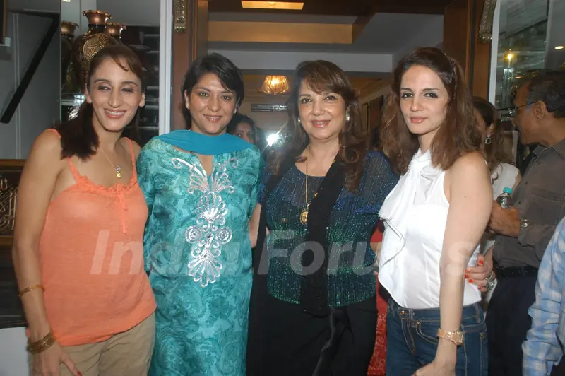 Priya Dutt and Suzanne Roshan at Ohm art exhibition at Juhu, in Mumbai
