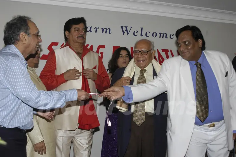 Shatrughan Sinha at Ram Jethmalani honour by Shayog Foundation
