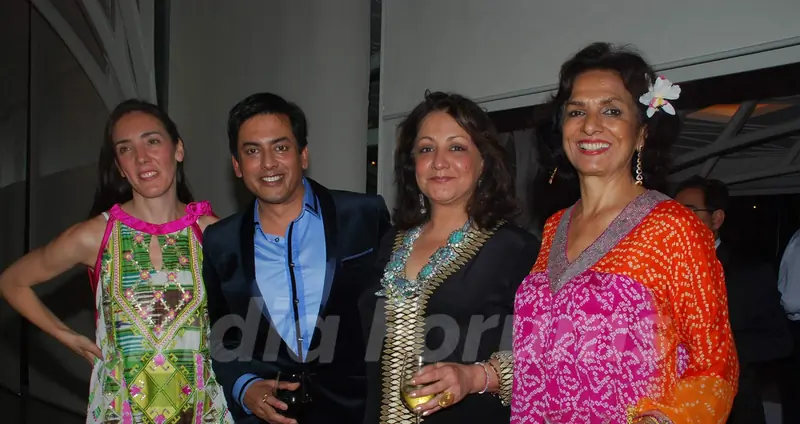 Smile Pinki bash at Tote