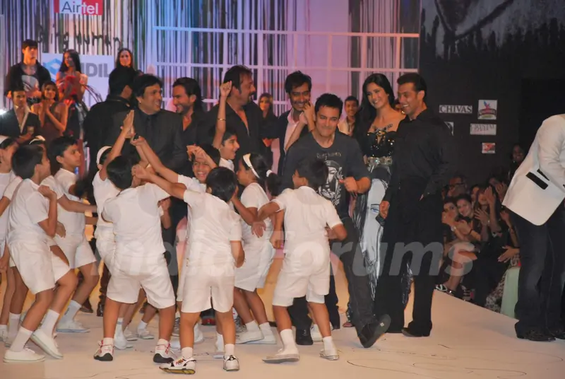 Govinda, Sanjay Dutt, Ajay Devgun, Aamir Khan and Katrina Kaif at Salman Khan''s Being Human show at HDIL India Couture Week on Day 2