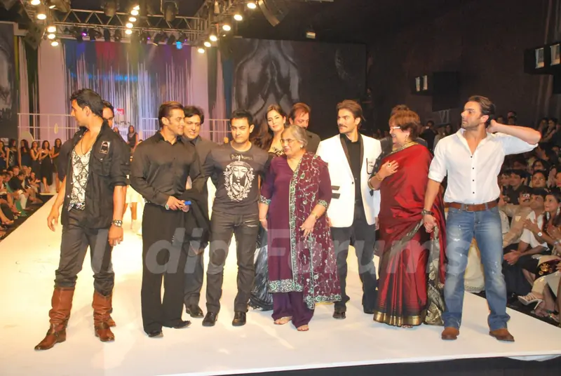Govinda, Sanjay Dutt, Ajay Devgun, Aamir Khan and Katrina Kaif at Salman Khan''s Being Human show at HDIL India Couture Week on Day 2
