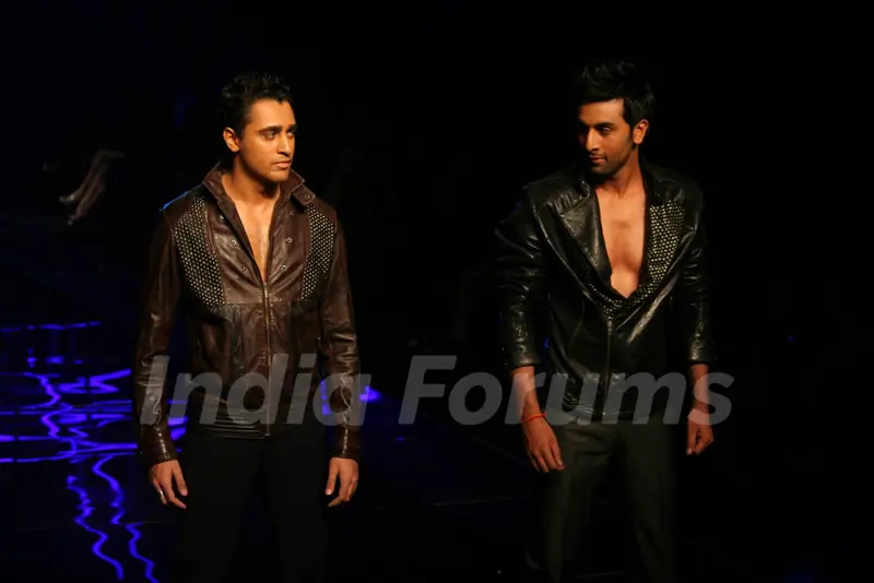 Imran Khan and Ranbir Kapoor walk on the ramp for Karan Johar Show