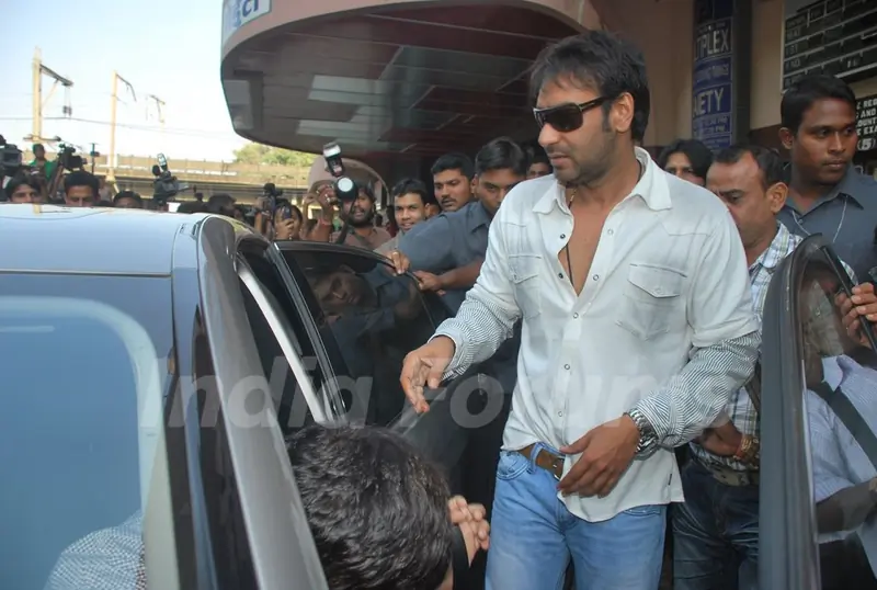 Ajay Devgan opens "London Dreams" Advance Booking Gaiety, Bandra, Mumbai