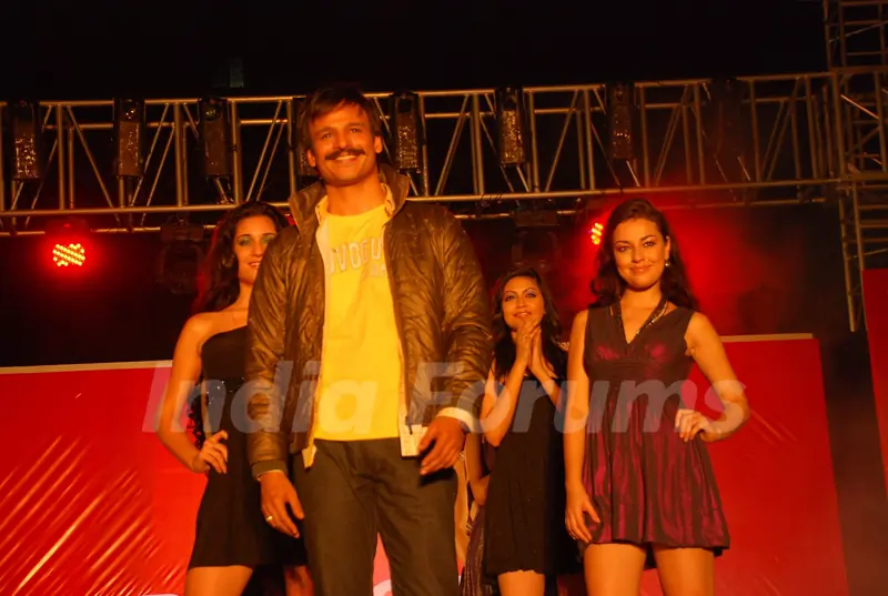 Vivek Oberoi promotes film Prince at Indo American Chamber of Commerce Corporate Awards at American Consulate lawns