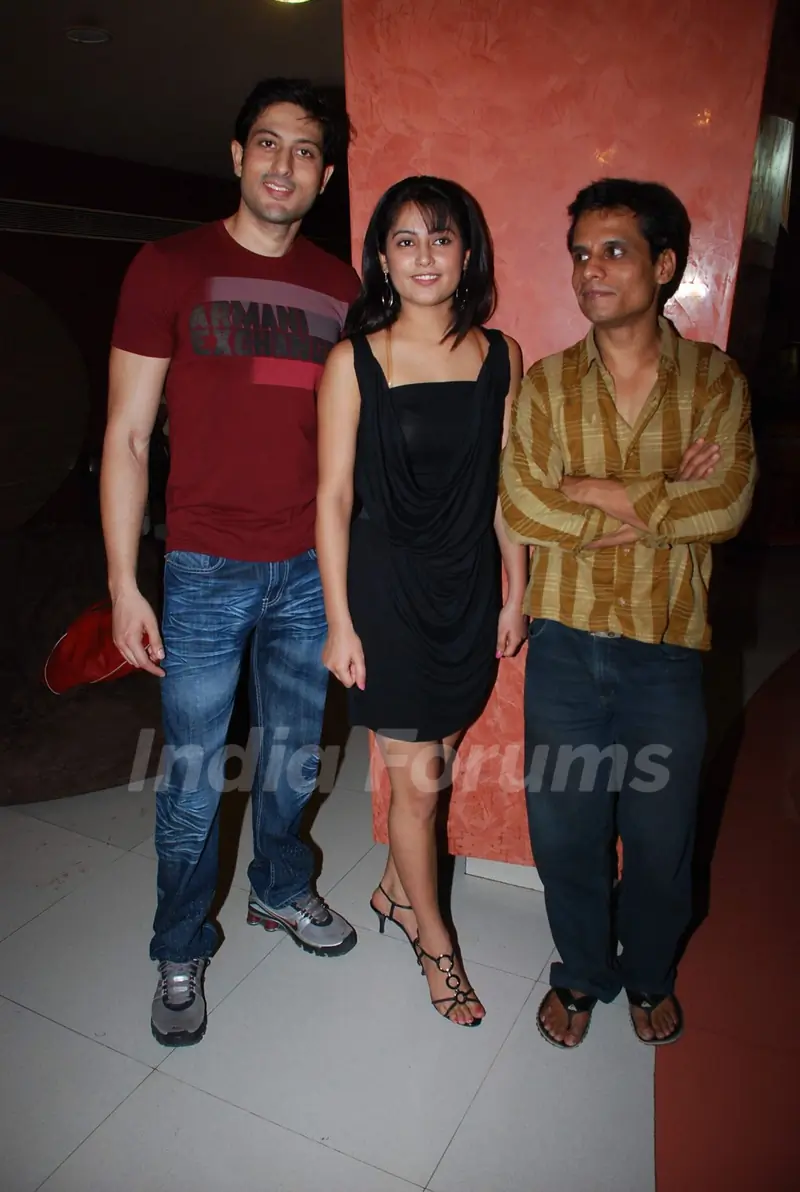 "Bolo Raam" Premiere