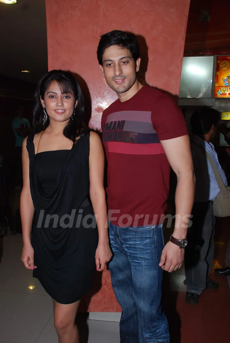 "Bolo Raam" Premiere