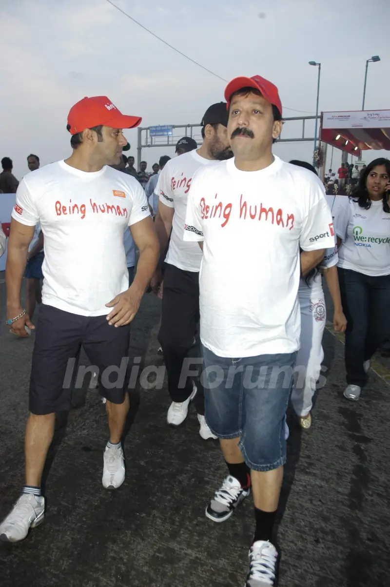 Salman at Cyclothon at Bandra