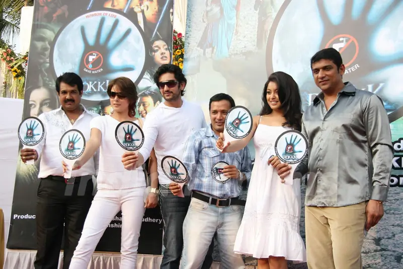 Udita and Tanushree on location of film Rokk