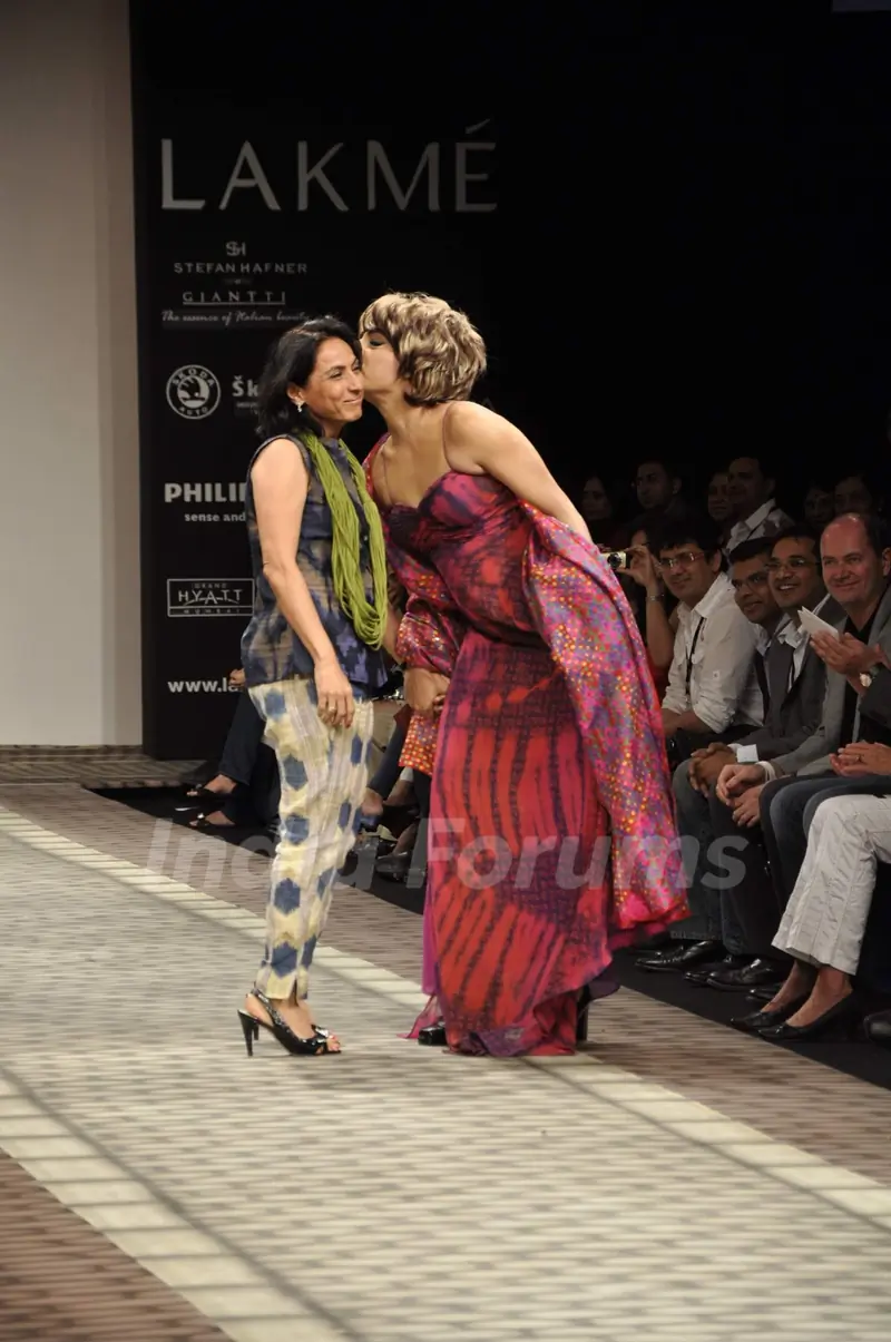 A model walk on the ramp during the Lakme Fashion Week on Day 1
