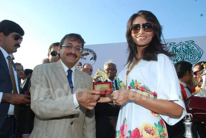 Bipasha Basu at Vandrewala Cup