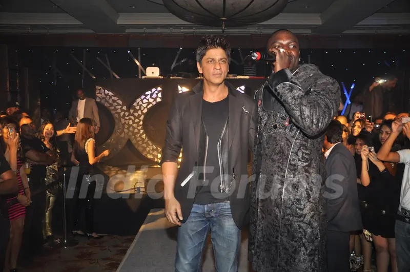 Shah Rukh Khan at Akon bash at