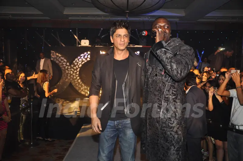 Shah Rukh Khan at Akon bash at