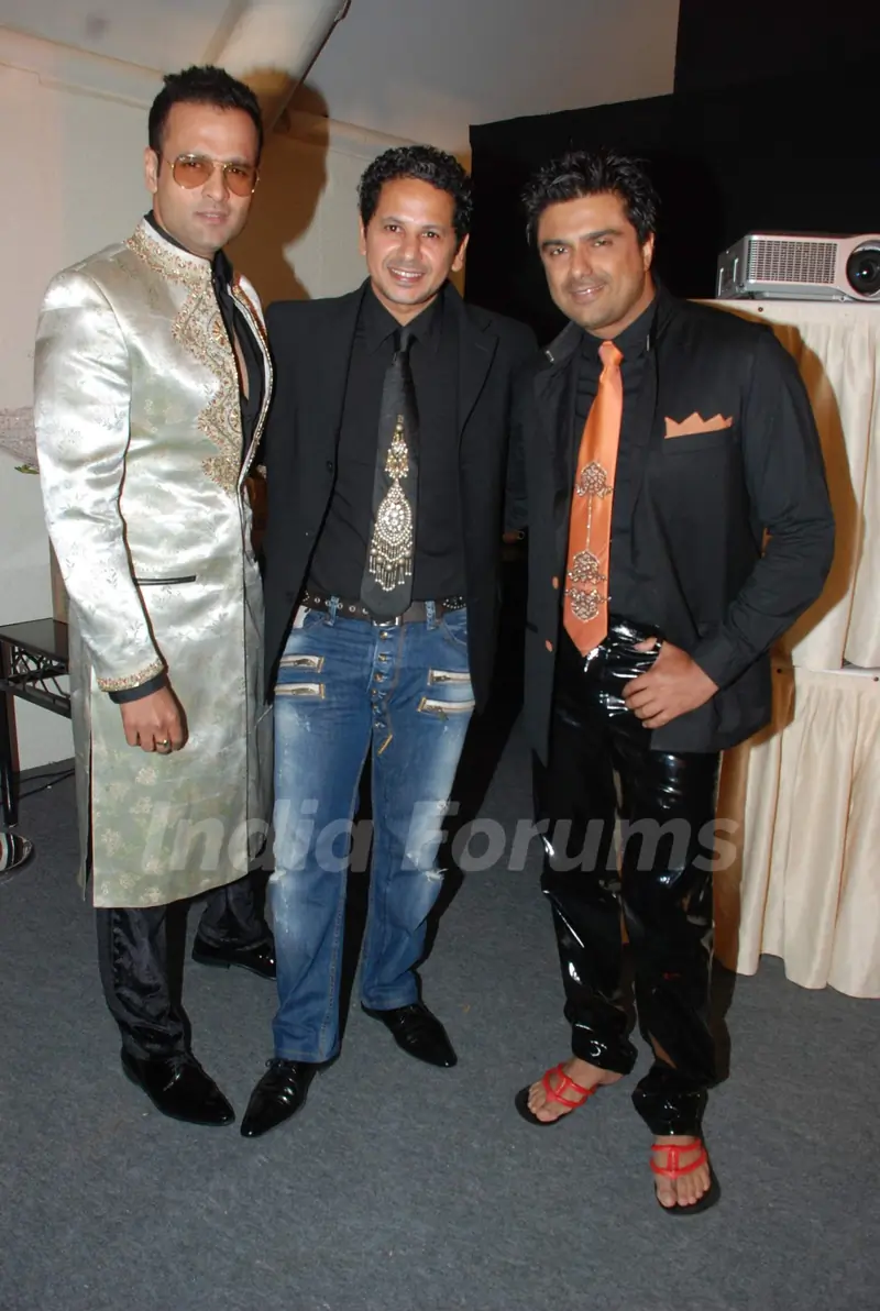 Rohit Roy, Azeem Khana and Sameer Soni at CPAA Shaina NC show presented by Pidilite at Lalit Hotel