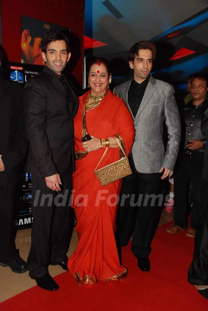 Poonam Sinha with Kush Sinha and Luv Sinha at Saadiyan film premiere