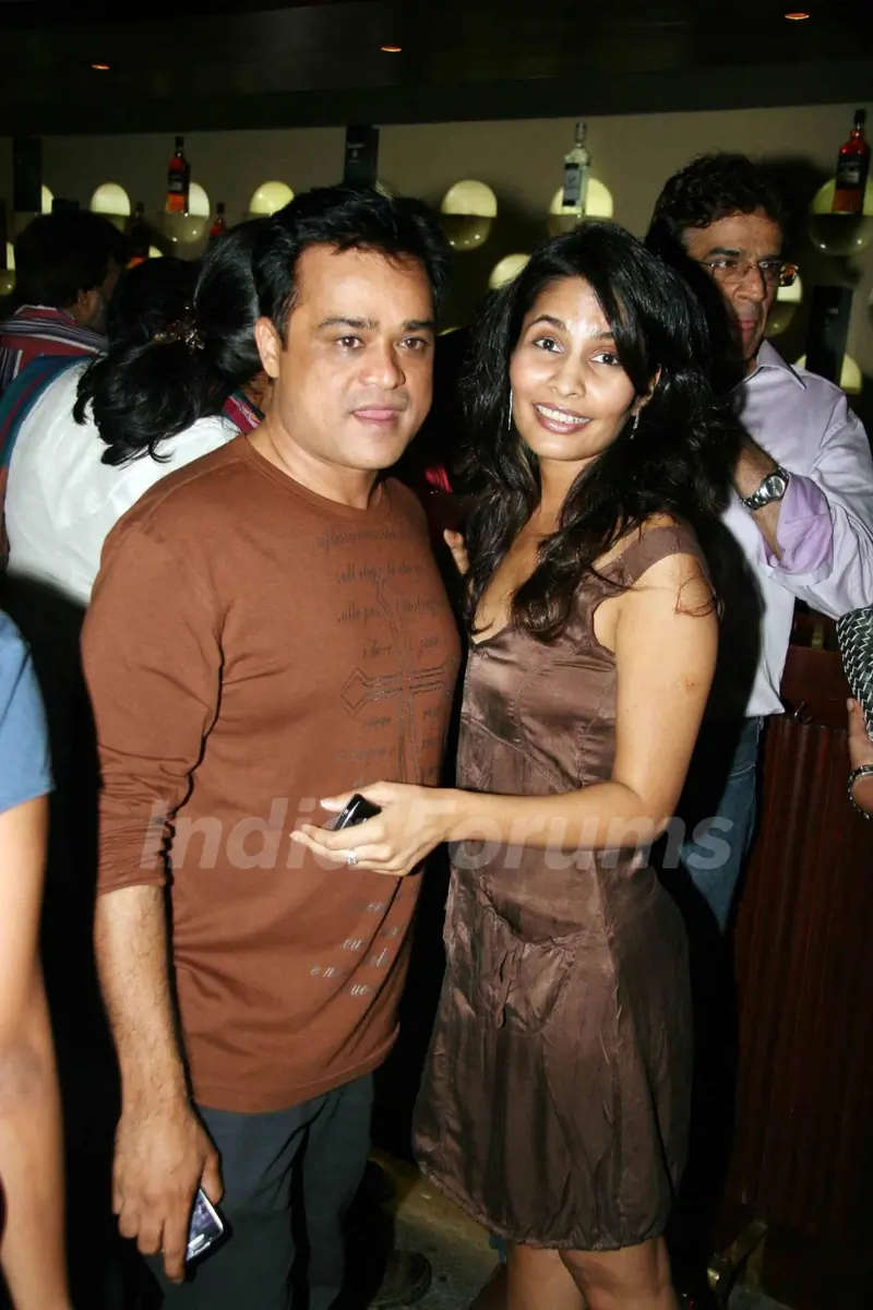 Rachana Shah at IIFW bash at Blue Frog