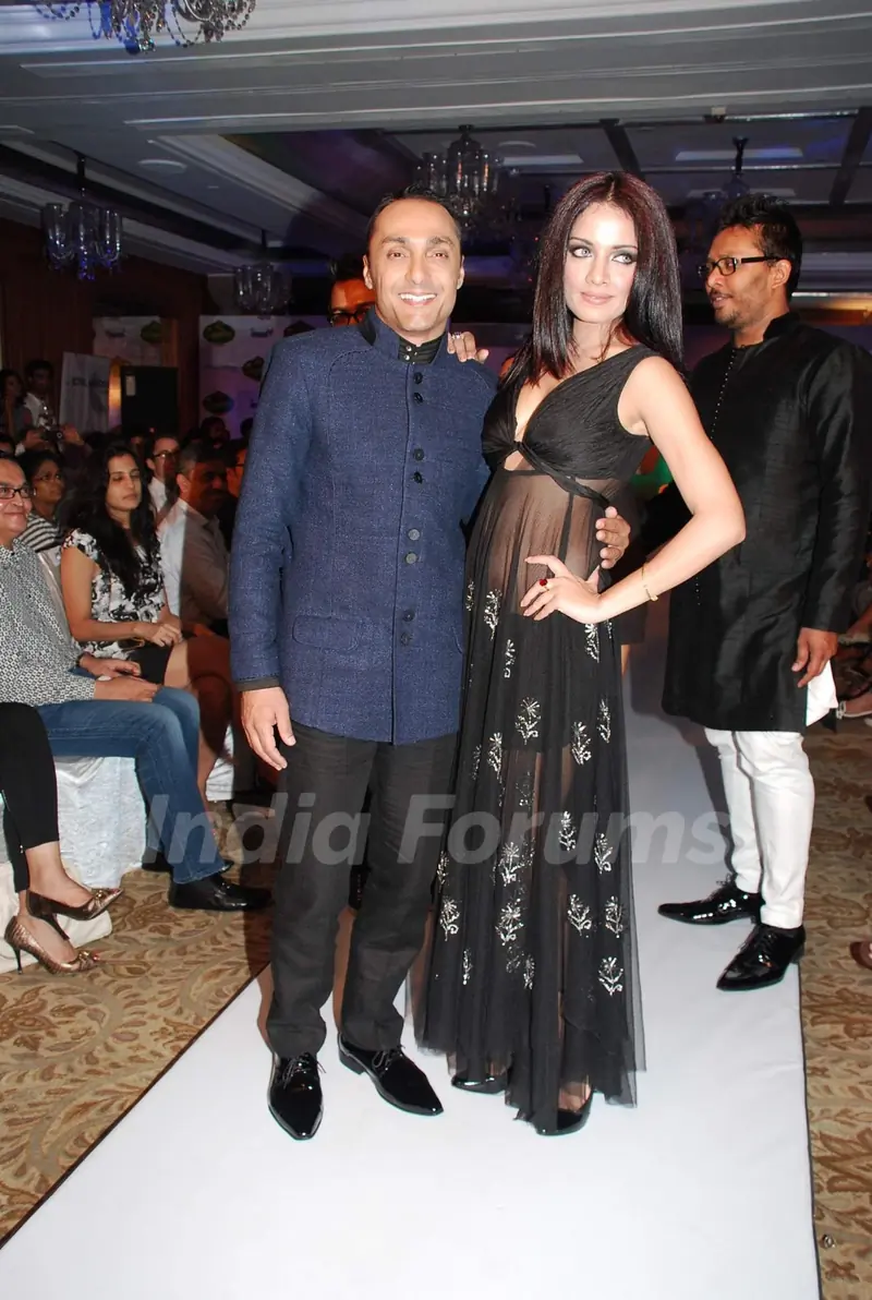 Celina, Rahul Bose with designer Rina Dhaka, Dev R Nil at Signature fashion show at Le Merridean