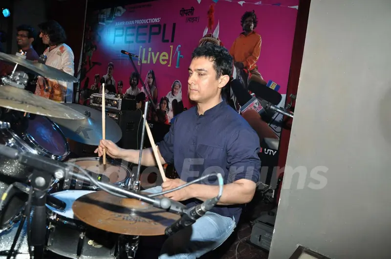 Aamir Khan at Peepli Live music launch