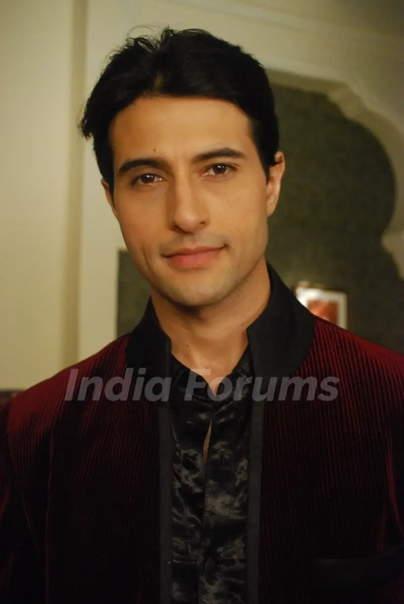 Apoorva in tv show Bidaai