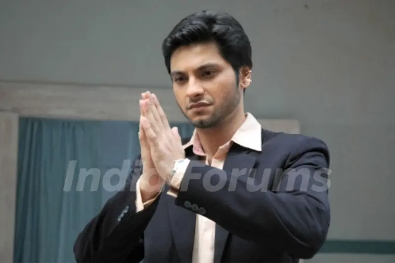 Mishal Raheja as Dutta Patil