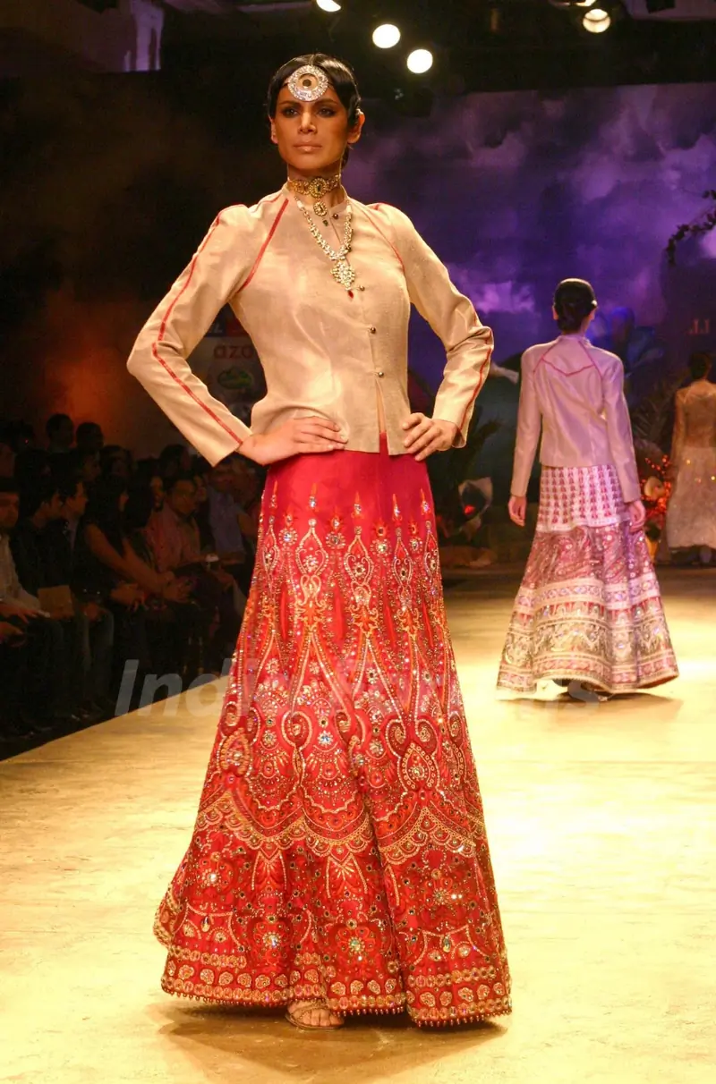 A Model showcasing a creation by designer J J Valaya at the Delhi Couture Week 2010, in New Delhi on Friday