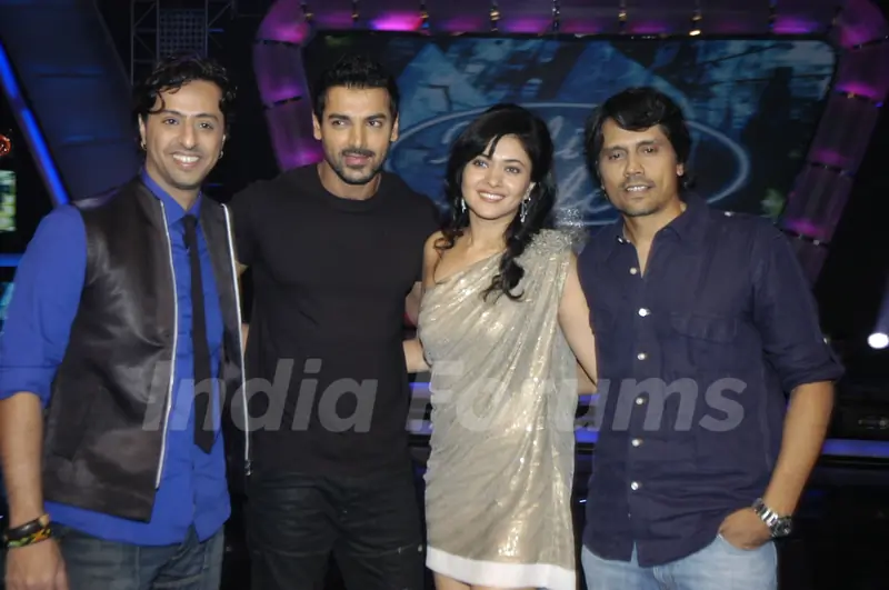 John Abraham and Sonal Sehgal promotes Aashayein on Indian Idol at Filmistan Studio, Mumbai