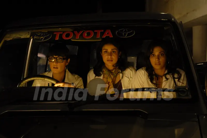 Isha, Gul and Celina looking shocked