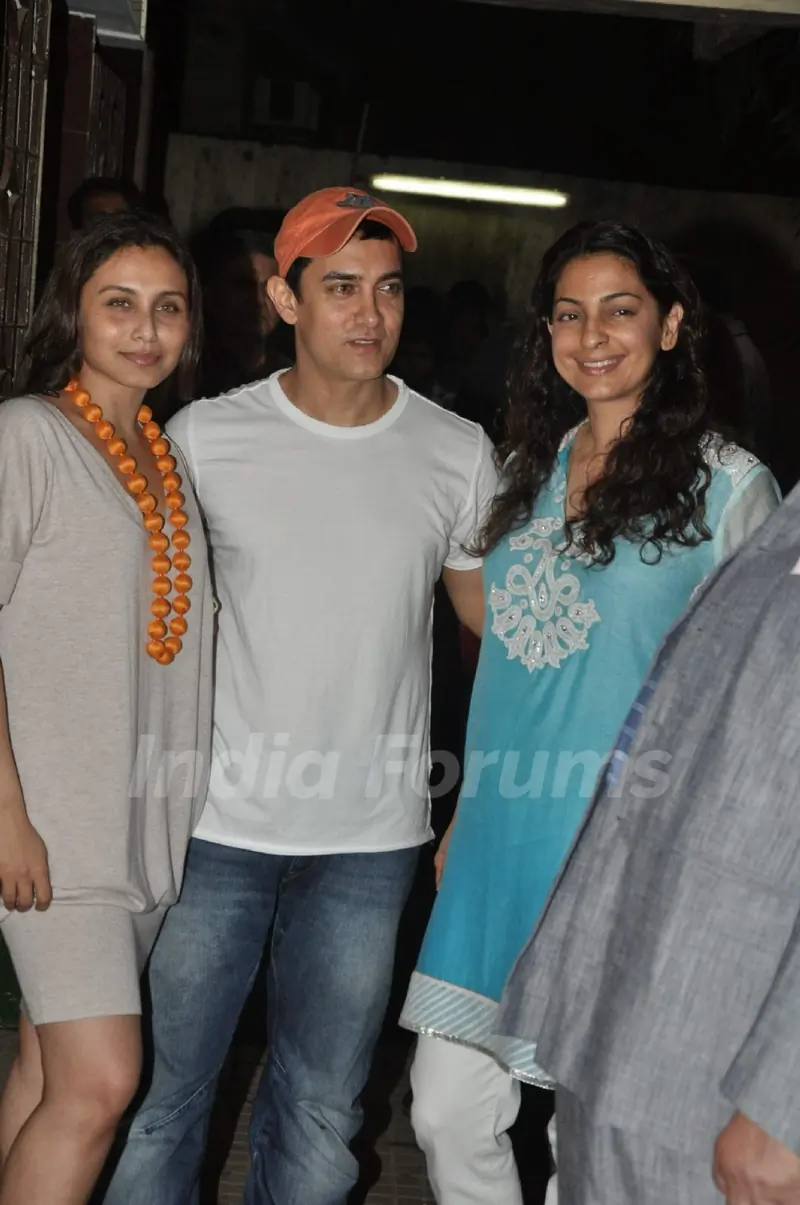 Rani Mukherjee, Aamir Khan and Juhi Chawla at Peepli live premiere