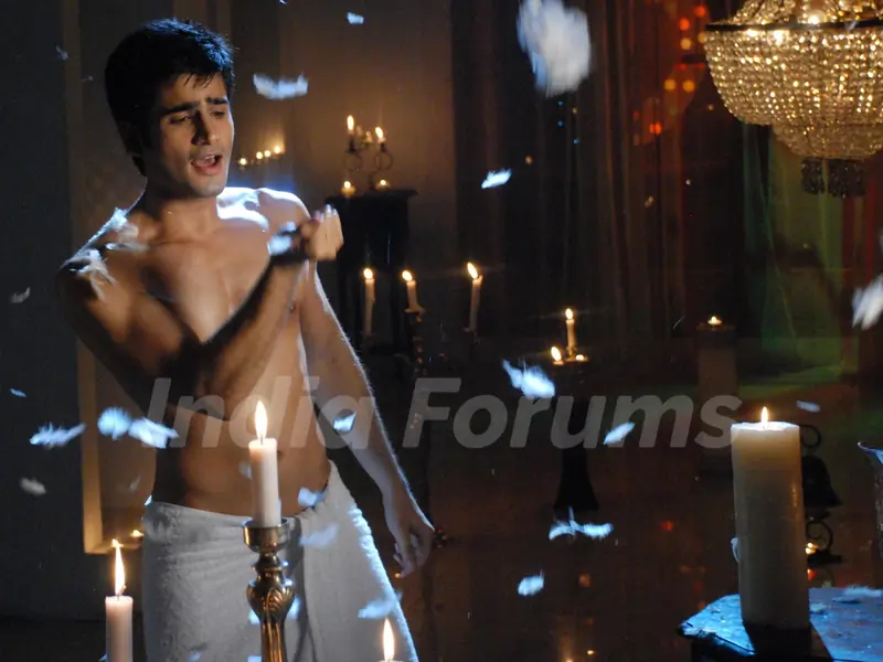 Karan Tacker plays the act in Jab Se Tere Naina