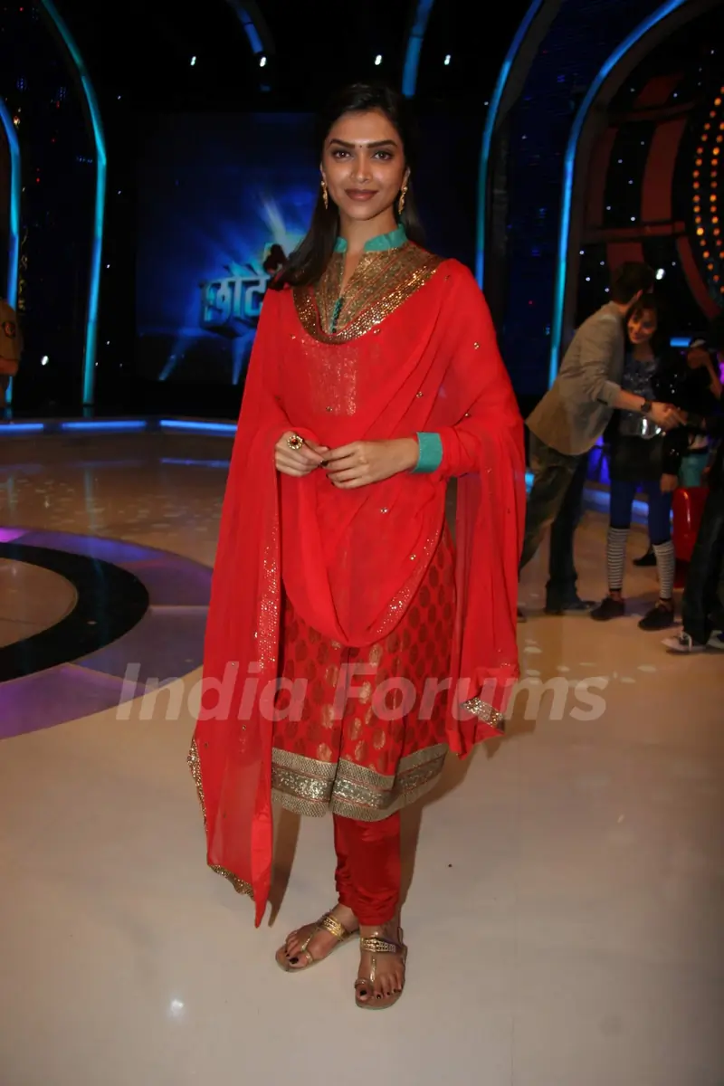 Deepika Padukone on the sets of Chote Ustad at Mehboob Studio