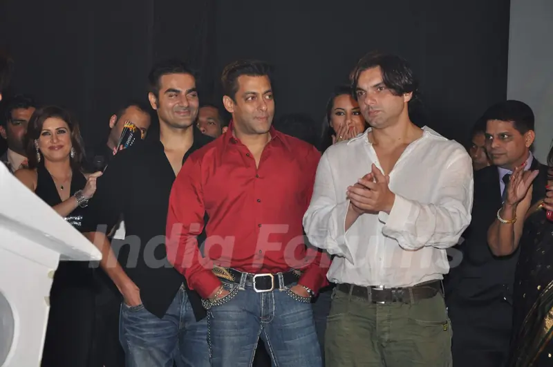 Arbaaz Khan, Salman Khan and Sohail Khan at Fridaymoviezcom website launch at JW Marriott, Juhu in Mumbai on Friday Night